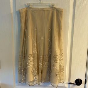 Talbots embroidered crinoline ivory skirt